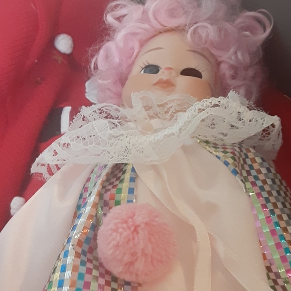 Ceramic doll pink collectible - Picture 4 of 6